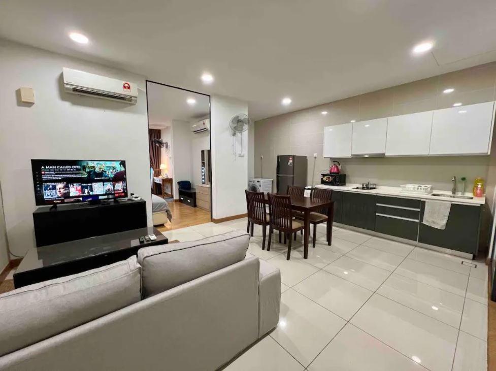 Kl Gateway Residency Apartment Kuala Lumpur