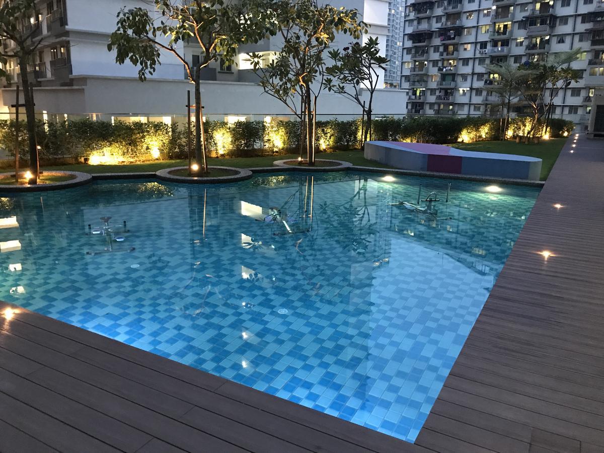Kl Gateway Residency Apartment